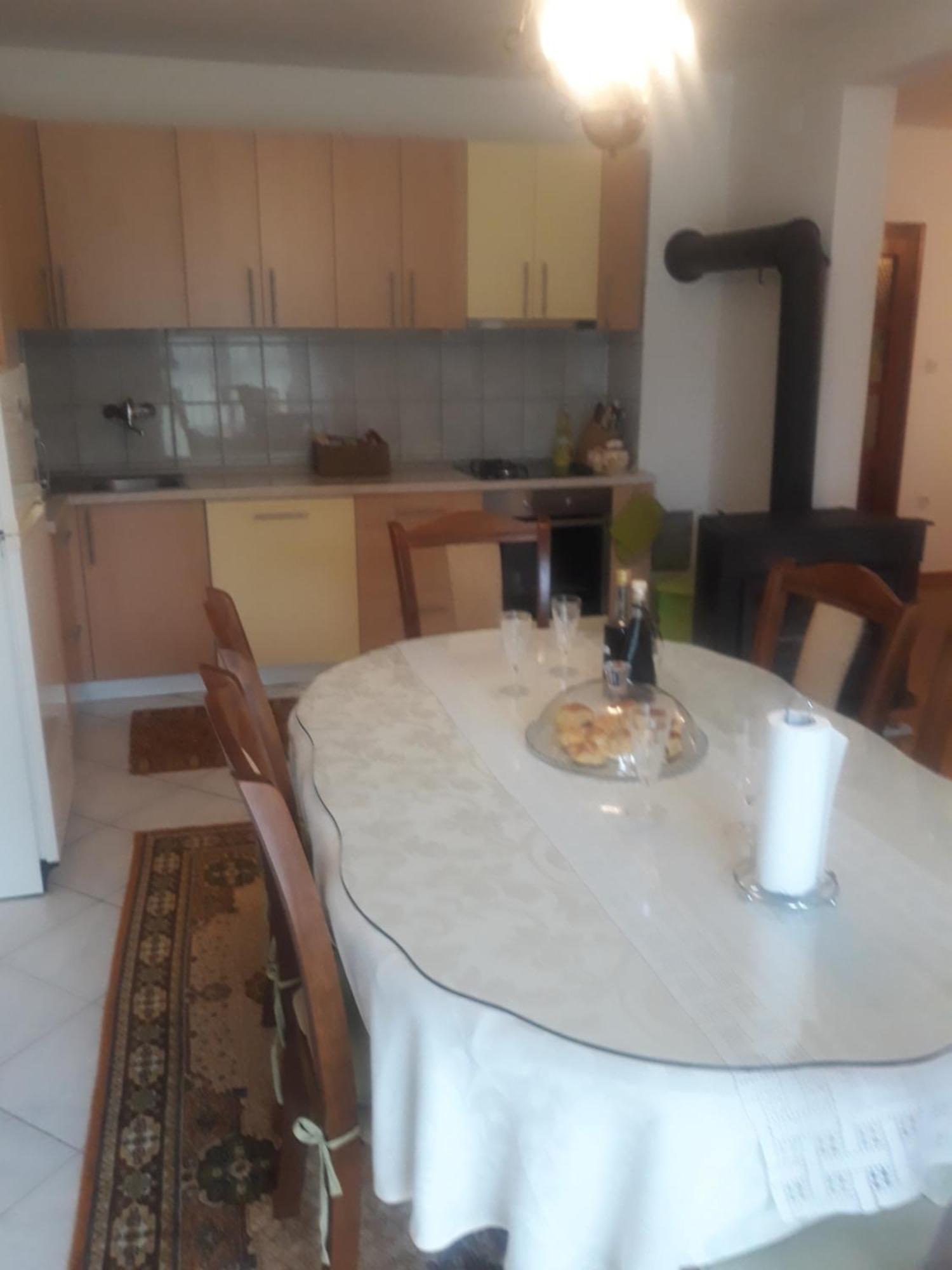 Apartman Lana Kijevo エクステリア 写真